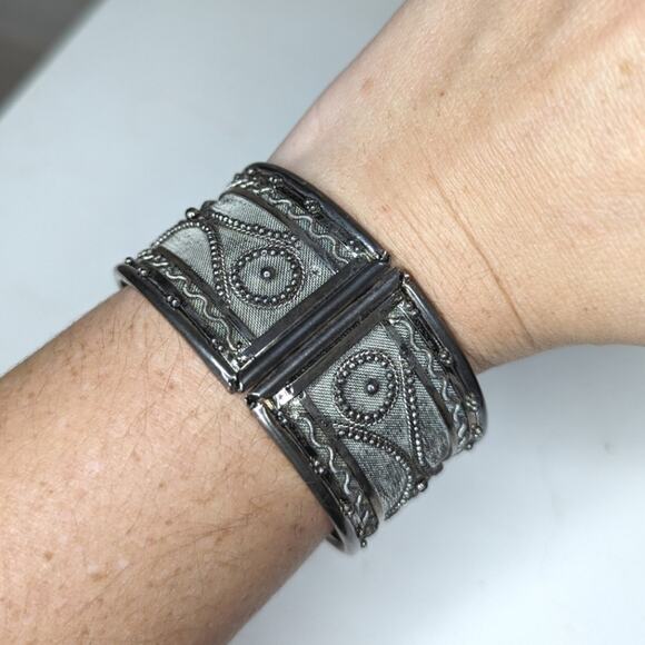 Metal Bangle with Mesh and Bead Accents - Picture 3 of 5